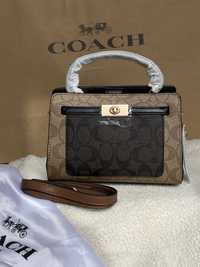 Шкіряна  сумочка коуч COACH Lucy Crossbody в нюдовом відтінку