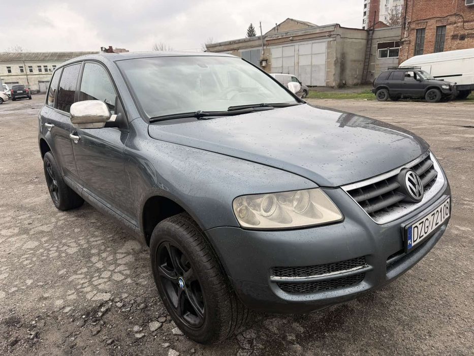 Volkswagen Touareg 2007рік 2,5дизель АКПП повний привід 4х4 гарний