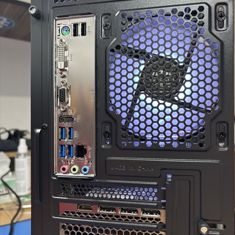 Komputer RTX 5060 / i5-14400F / 32GB RAM / 1TB m.2 do gier GAMINGOWY