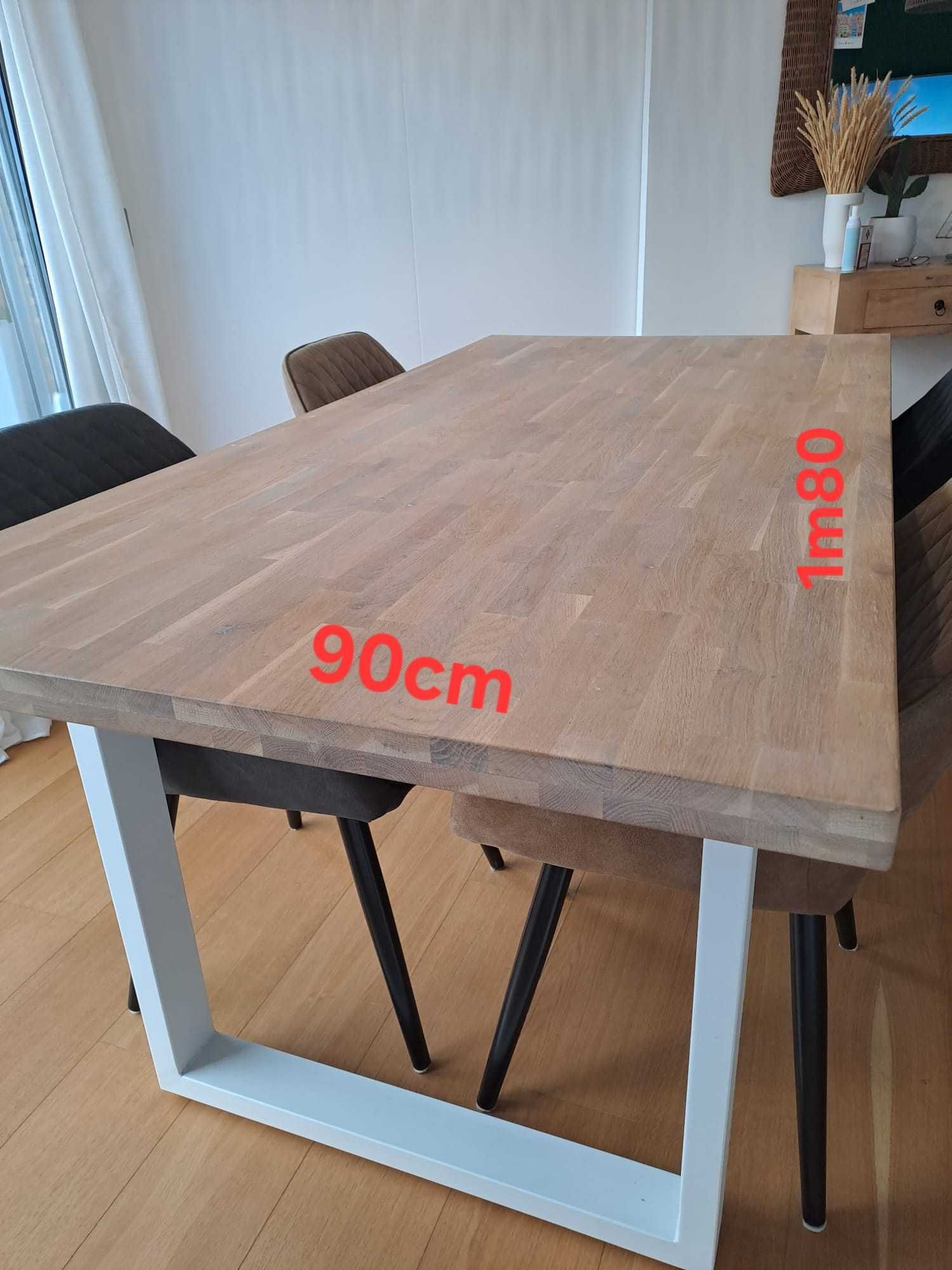 Mesa de jantar 1m80 x 0,90m