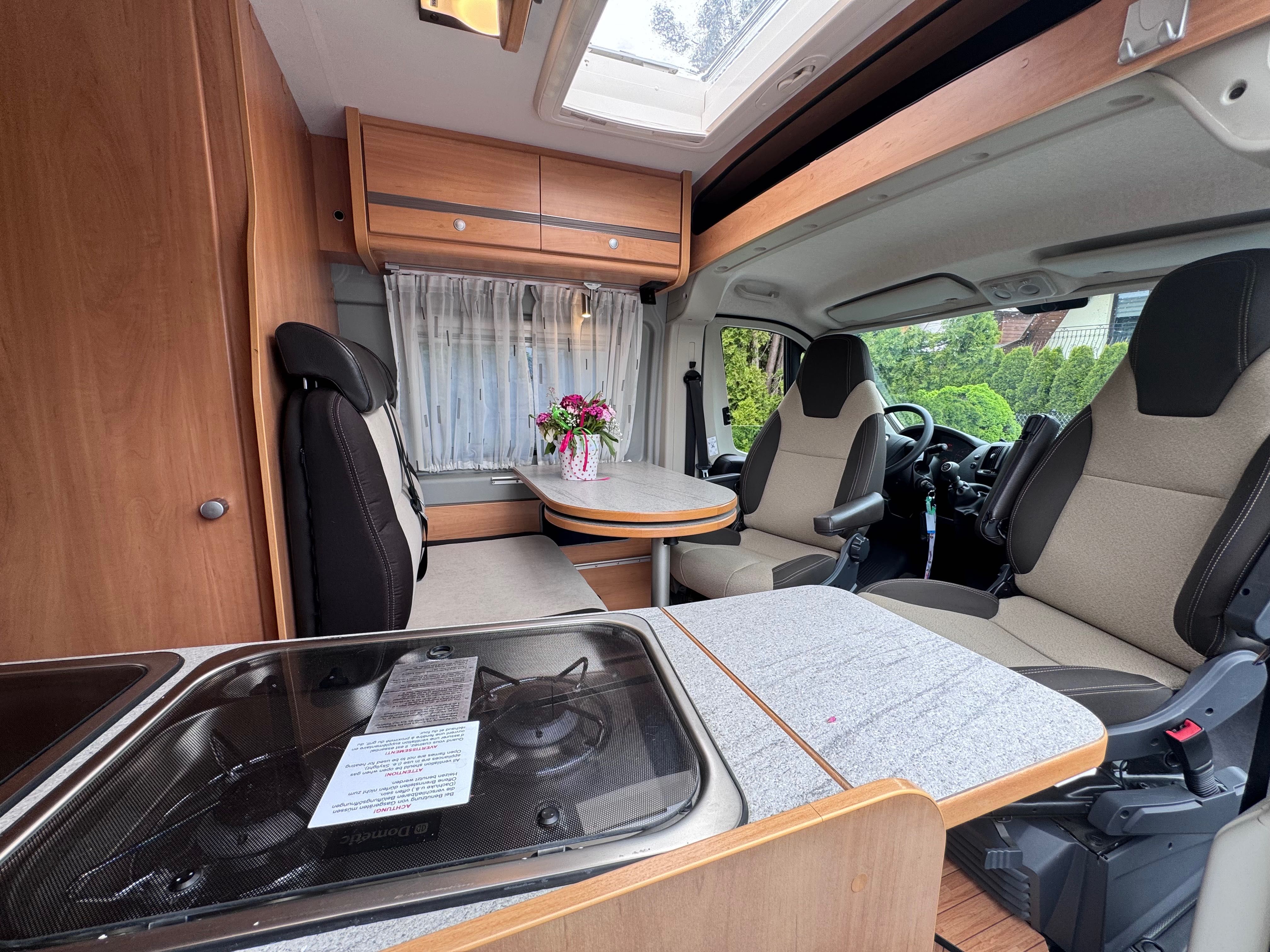 Wynajem Kampera Campervan do wynajęcia Possl Limited Wolne terminy !!
