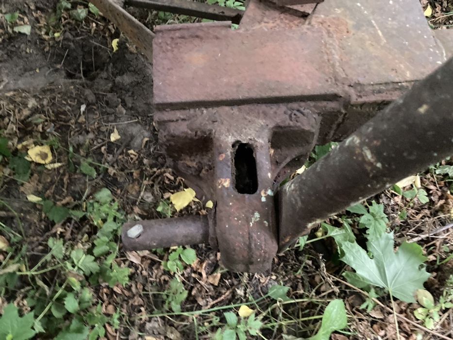 Плуг 4 корпусний