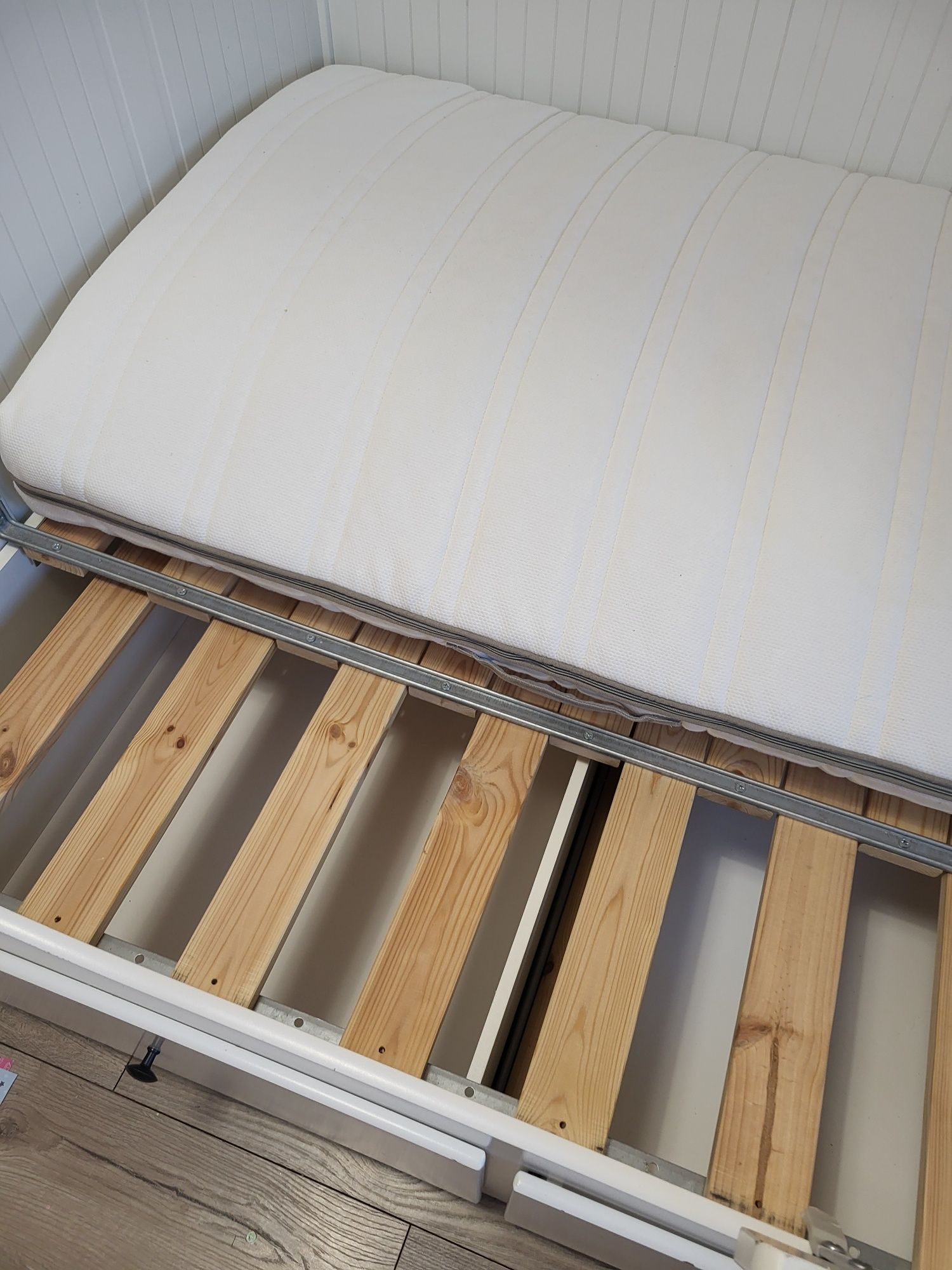 Łóżko Ikea Hemnes