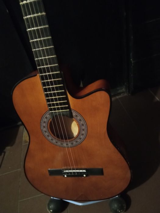 Gitara akustyczna