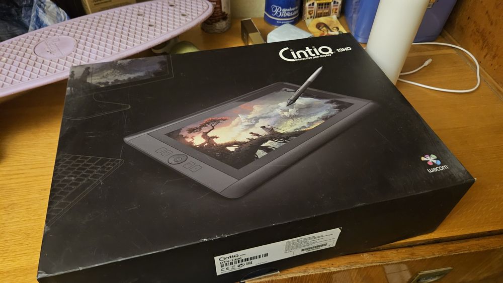 Wacom Cintiq 13HD (DTK-1300) графический планшет монитор