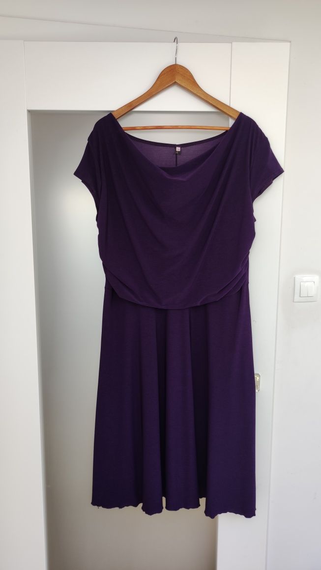 Sukienka w kolorze fioletowym r. 50