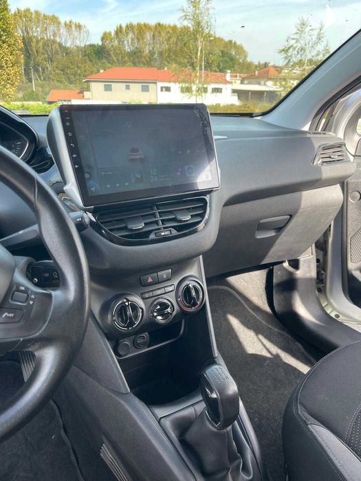 Peugeot 208 1.4 hdi