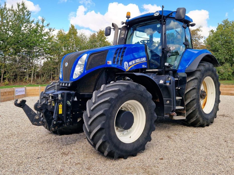 New Holland T8.330