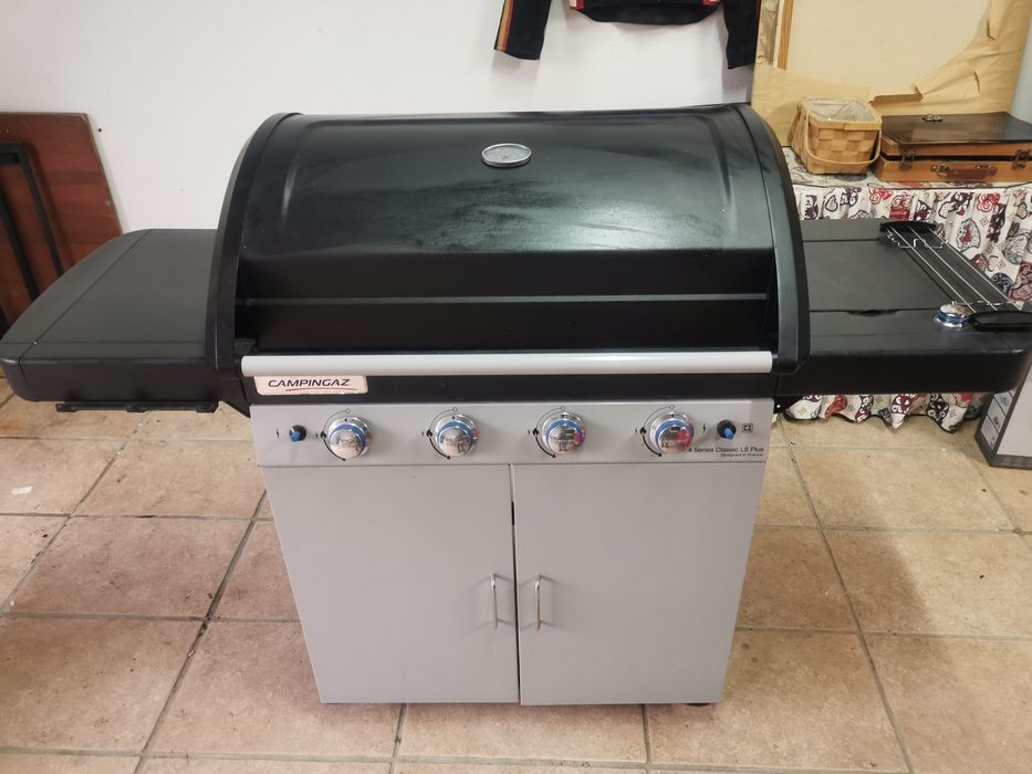 Churrasqueira Campingaz 4 Series Classic LS Plus