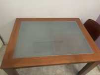 Mesa de jantar + 4 cadeiras
