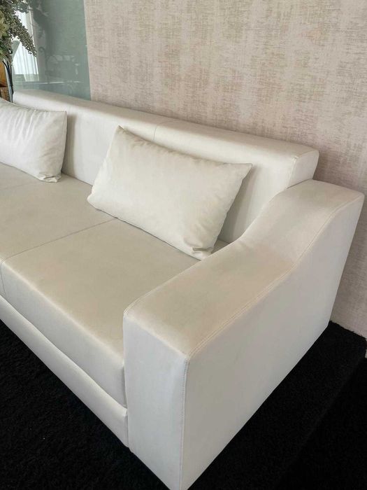 Sofá Branco de exposição