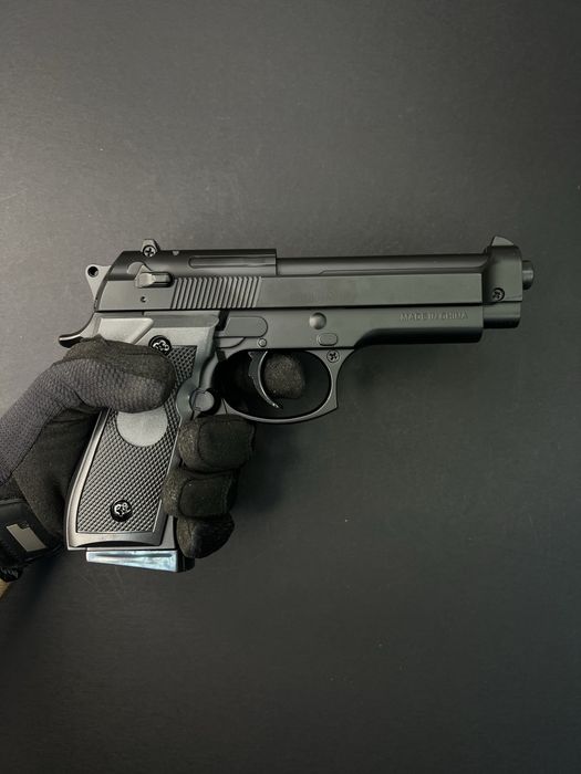 Пістолет Беретта М92FS Cyma ZM18 Original іграшка