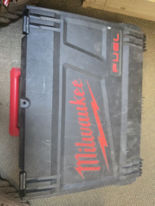 Wyrzynarka milwaukee m18 fbjs