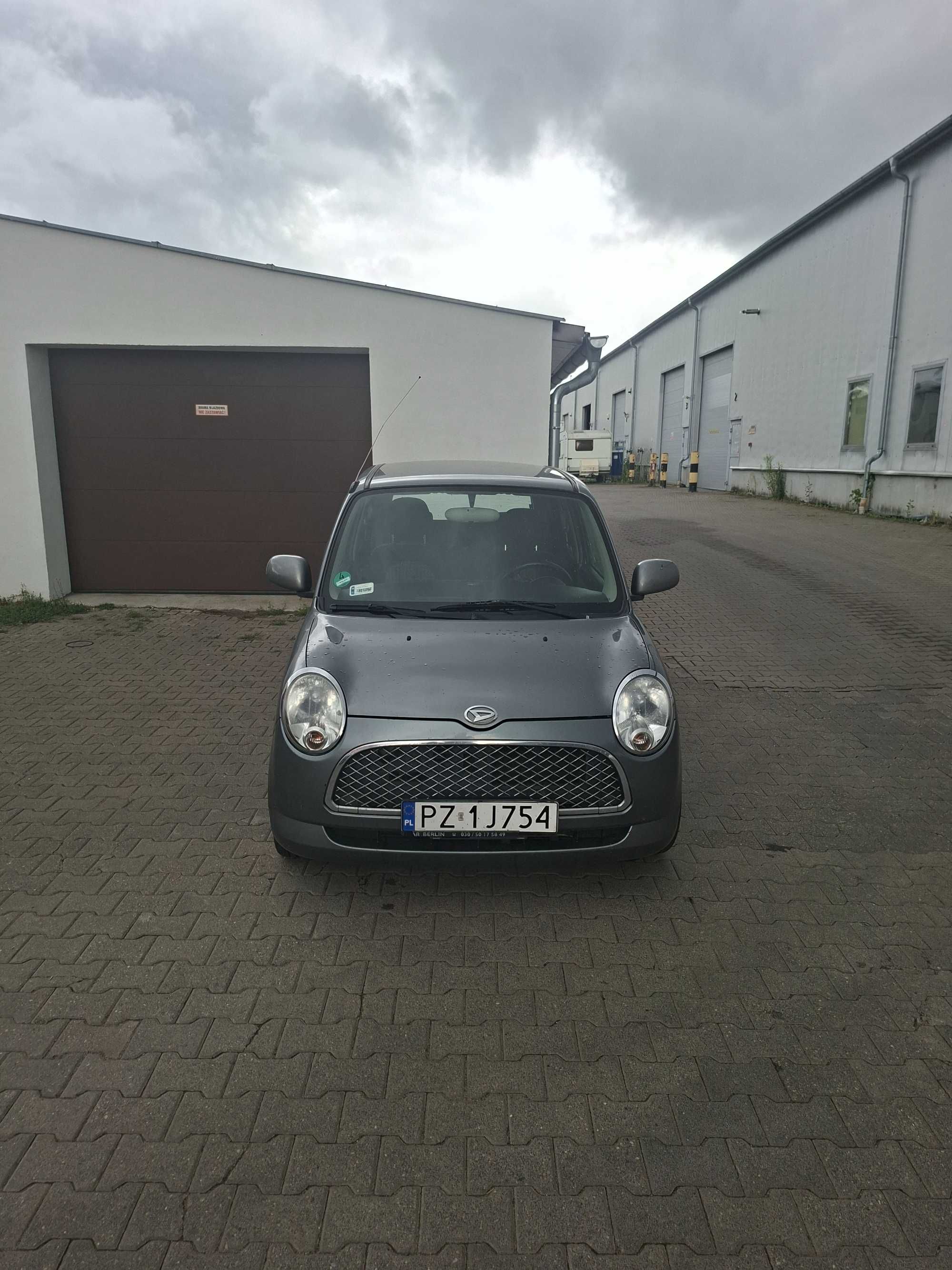 Daihatsu  Trevis  2007