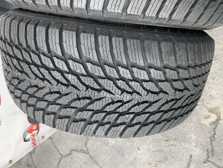 Шини нові 245/45 R17 Nokian зима, 2023року