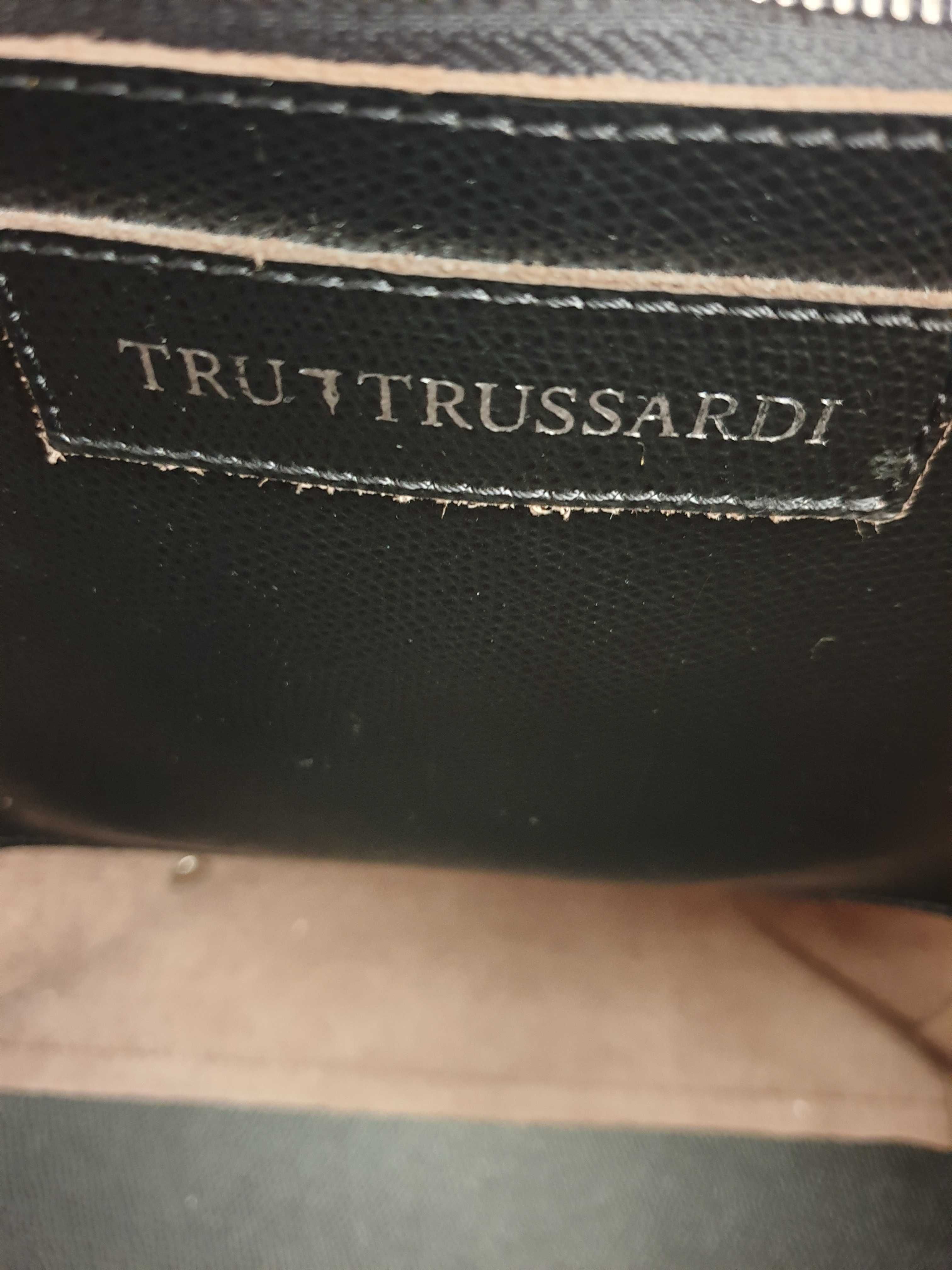 Trussardi torebka ze skóry naturalnej
