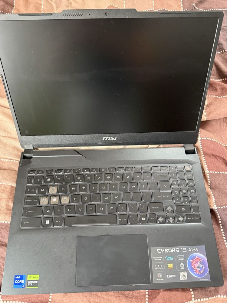 Nowy laptop gamingowy msi cyborg 15