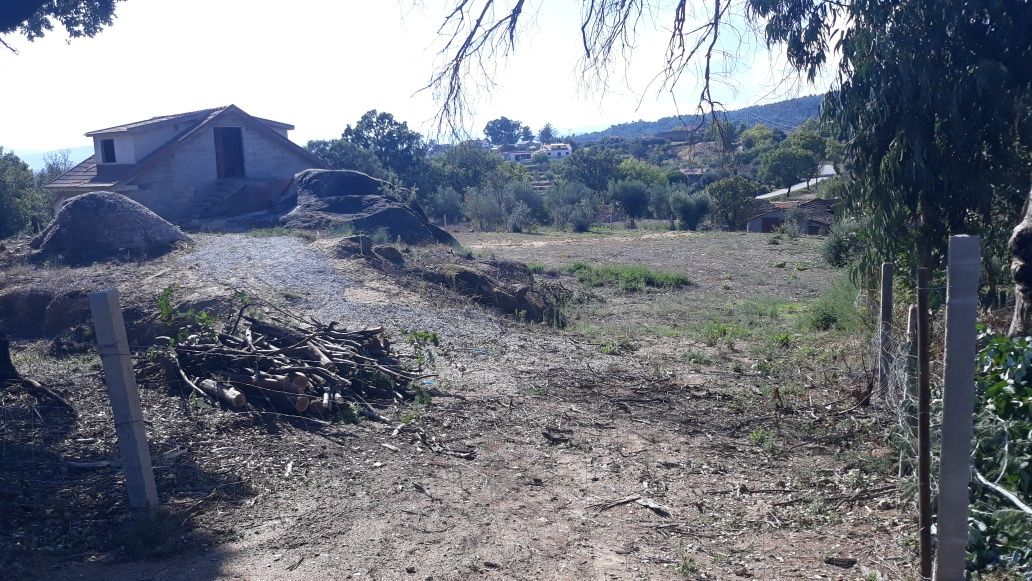 Quinta da Rocha - Quinta com habitação por concluir  / oportunidade