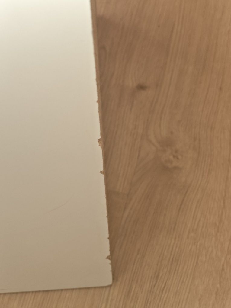 Mesa de cabeceira Malm ikea