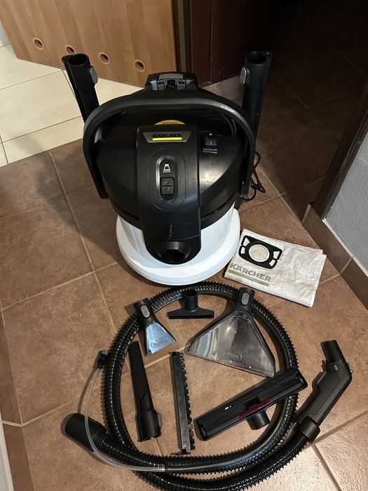 Odkurzacz piorący Karcher SE 4