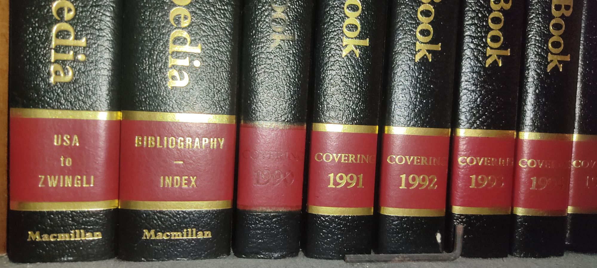 Coleção Collier’s Encyclopedia