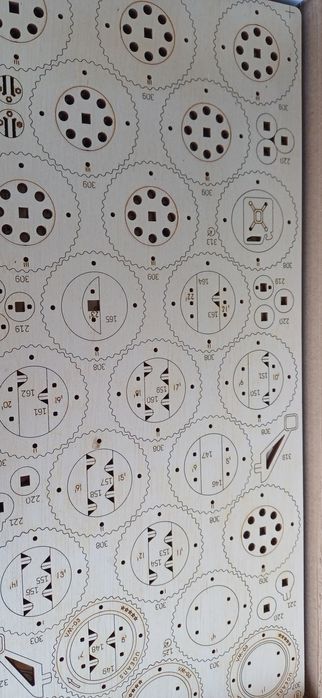 ugears Дерев'яний конструктор/ Конструктор «Тягач VM-03»