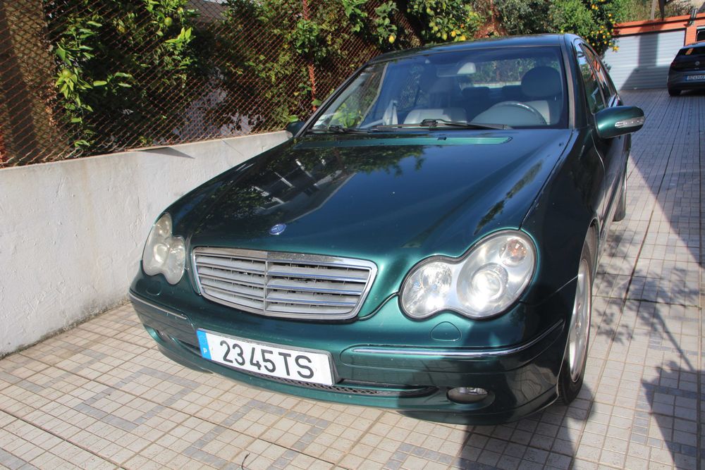 Mercedes 220 CDI