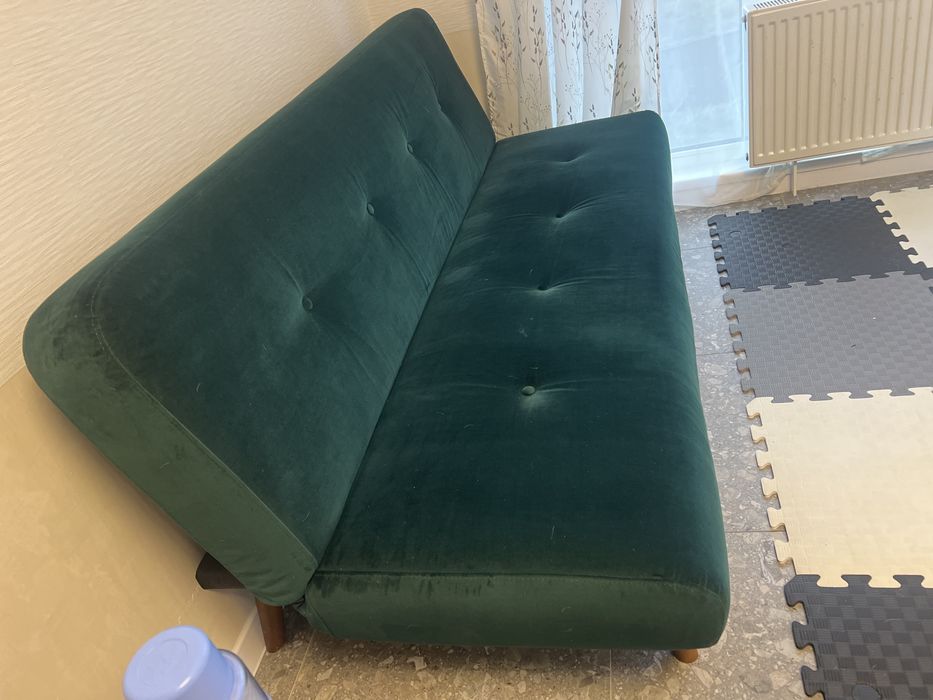 Диван бу jysk залений велюр