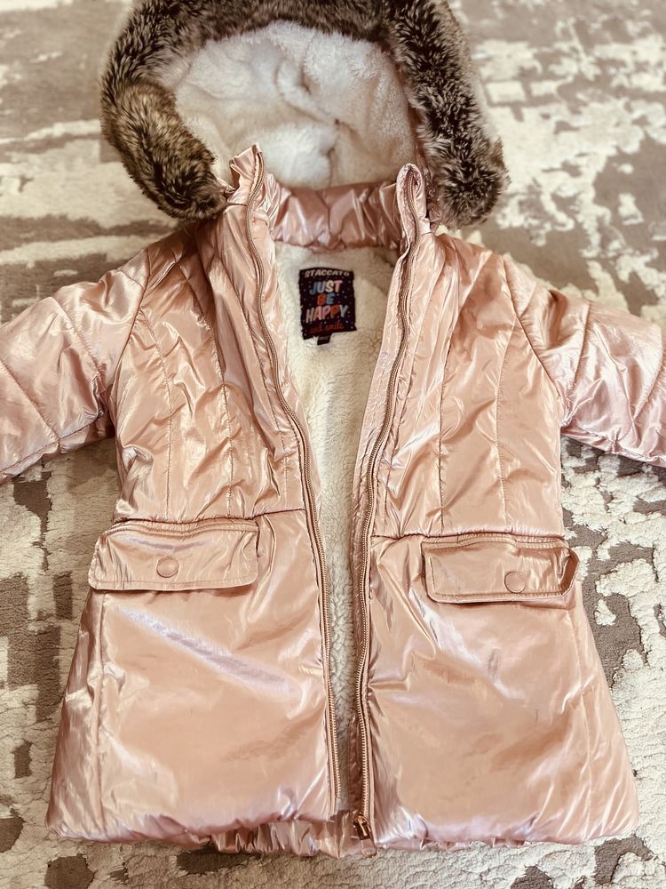 Зимова курточка на дівчинку 5 років