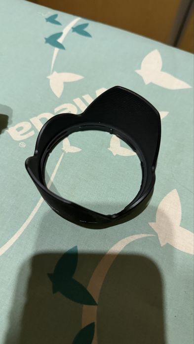 Sigma DC 17-70mm f/2.8-4.5 dla Sony – sprawny, z osłoną i dekielkami