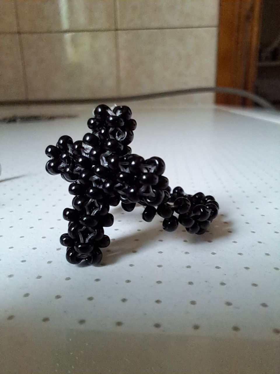 Колечко и крестик ручная работа из бисера