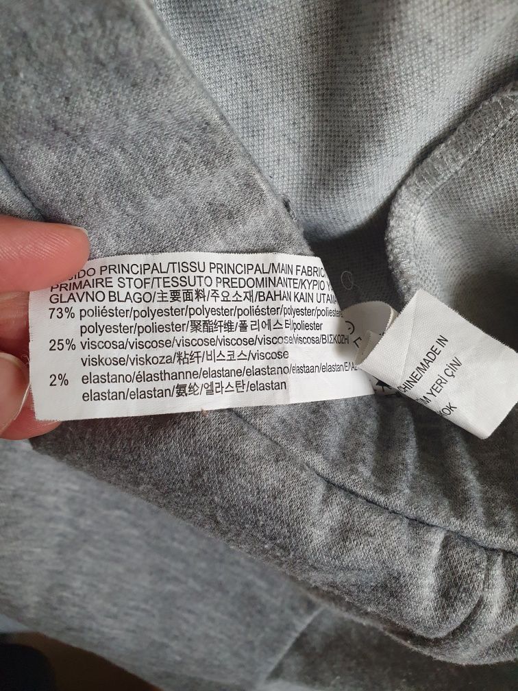 Dresy szare z żółtym paskiem Pull & Bear