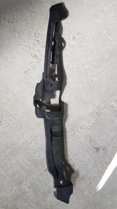Верхня накладка замка капота на Subaru Outback B16 2019-.
57731AN14A