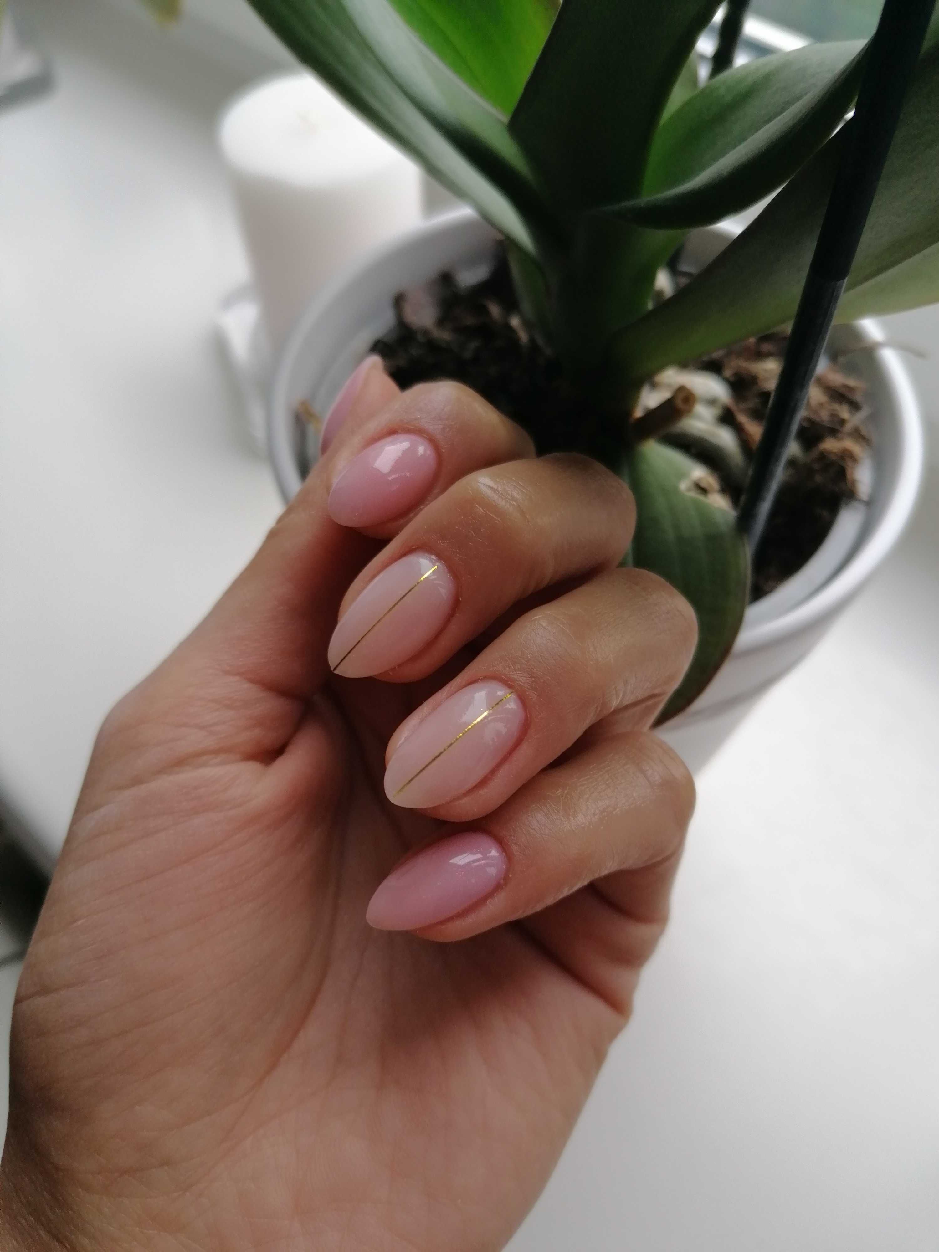 Paznokcie, manicure hybrydowy