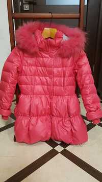 Зимова куртка пуховик на дівчинку