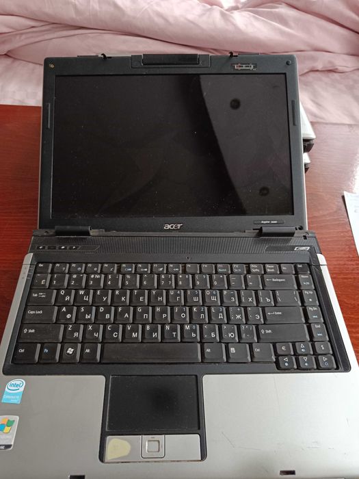Продам три ноутбуки Acer aspire 3680 на запчастини або відновлення