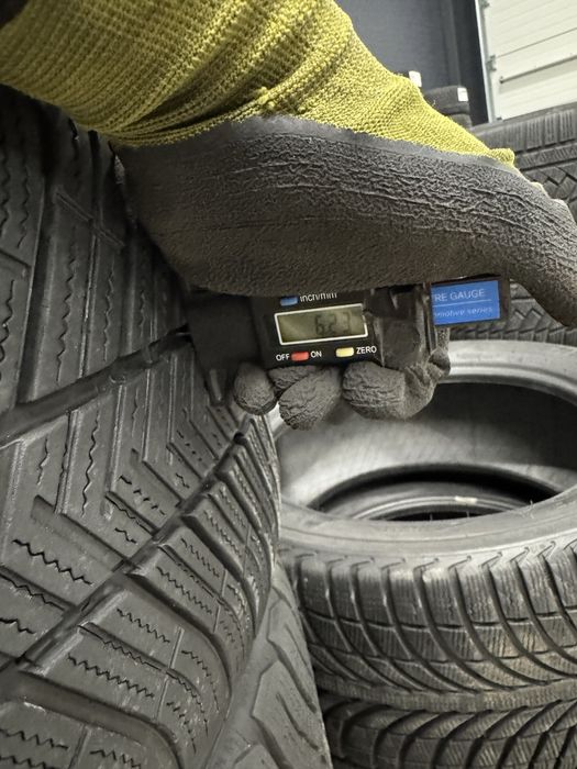 265 40 R19   MICHELIN  Pilot Alpin PA4,Зимові шини Б/В