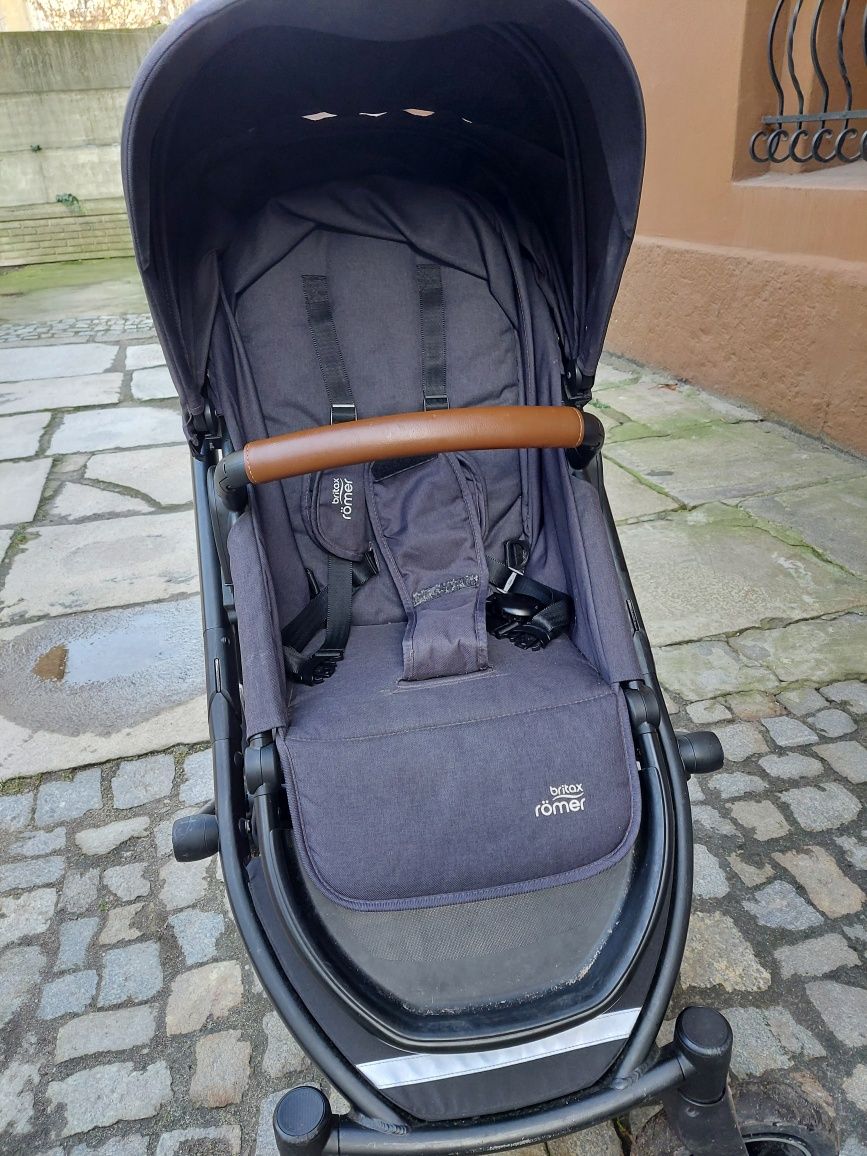 Wózek Britax Romer Smile III 3, gondola + spacerówka szaryMidnightGrey