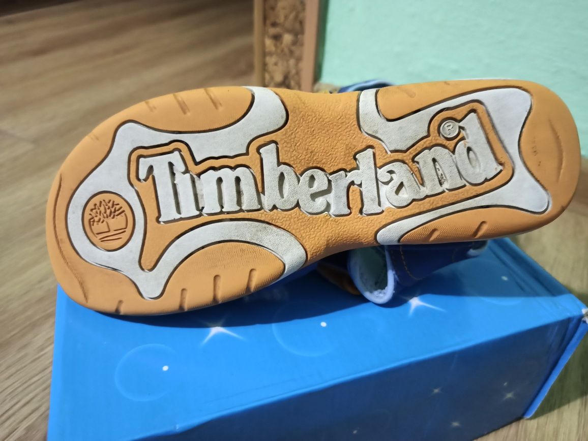 Продажа чоловічих босоніжок Timberland