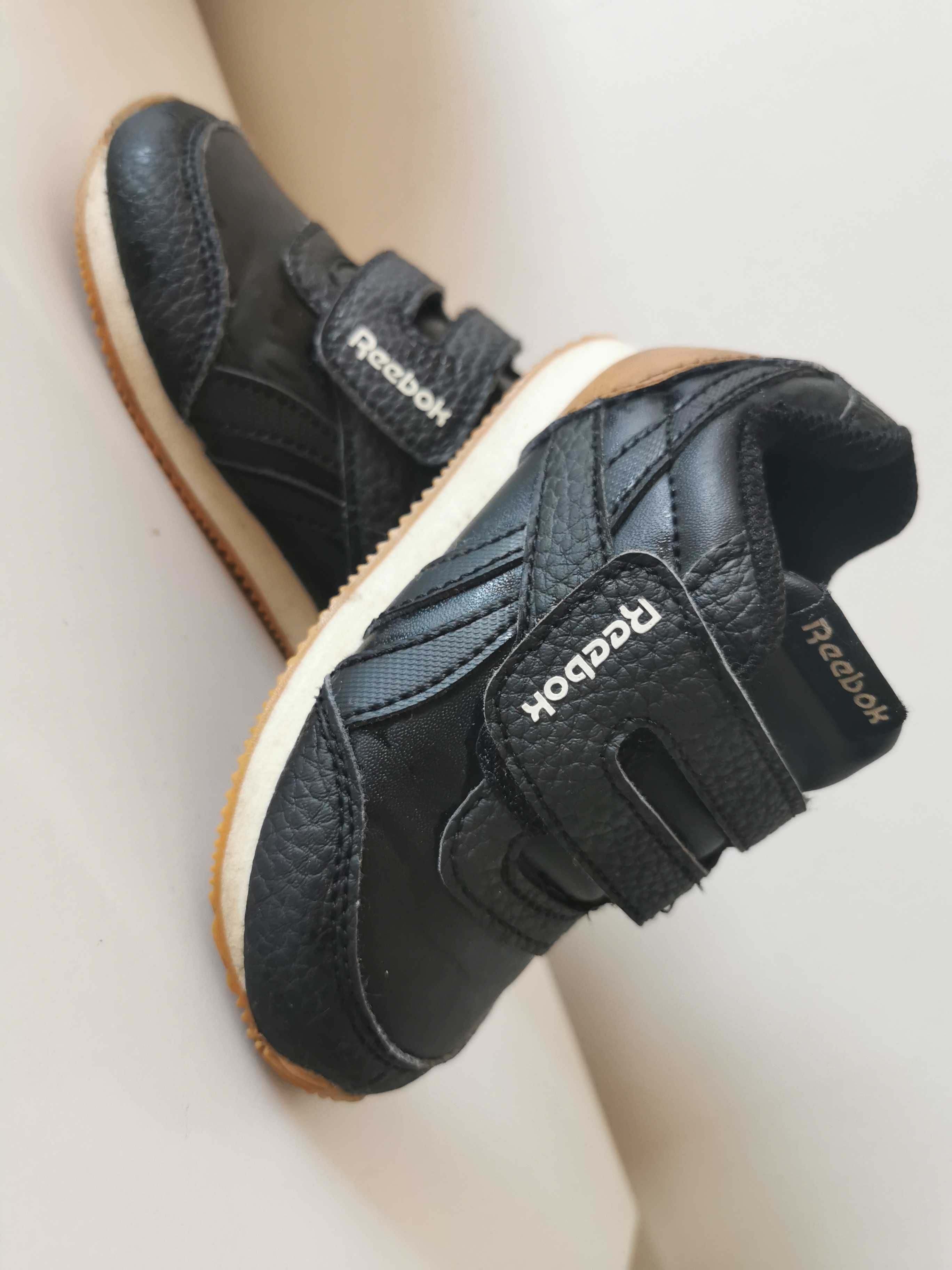 Adidasy Reebok 22