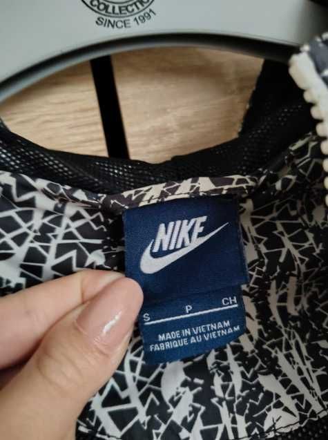 Kurtka wiatrówka przeciwdeszczowa damska Nike