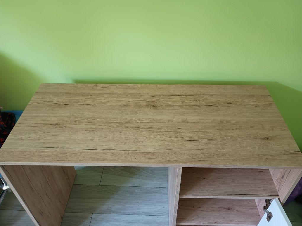 Sprzedam biurko 110cm