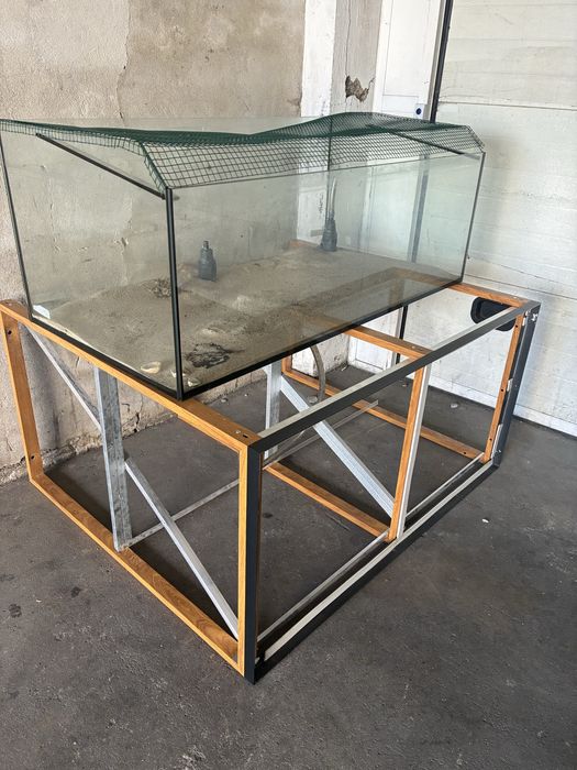 Vendo aquario 300l
