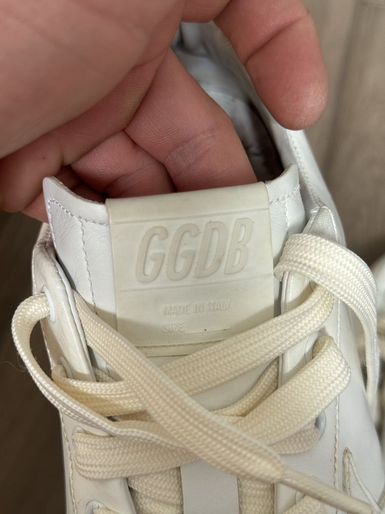 Golden Goose White/Silver Leather and Glitter Purestar Sneakers