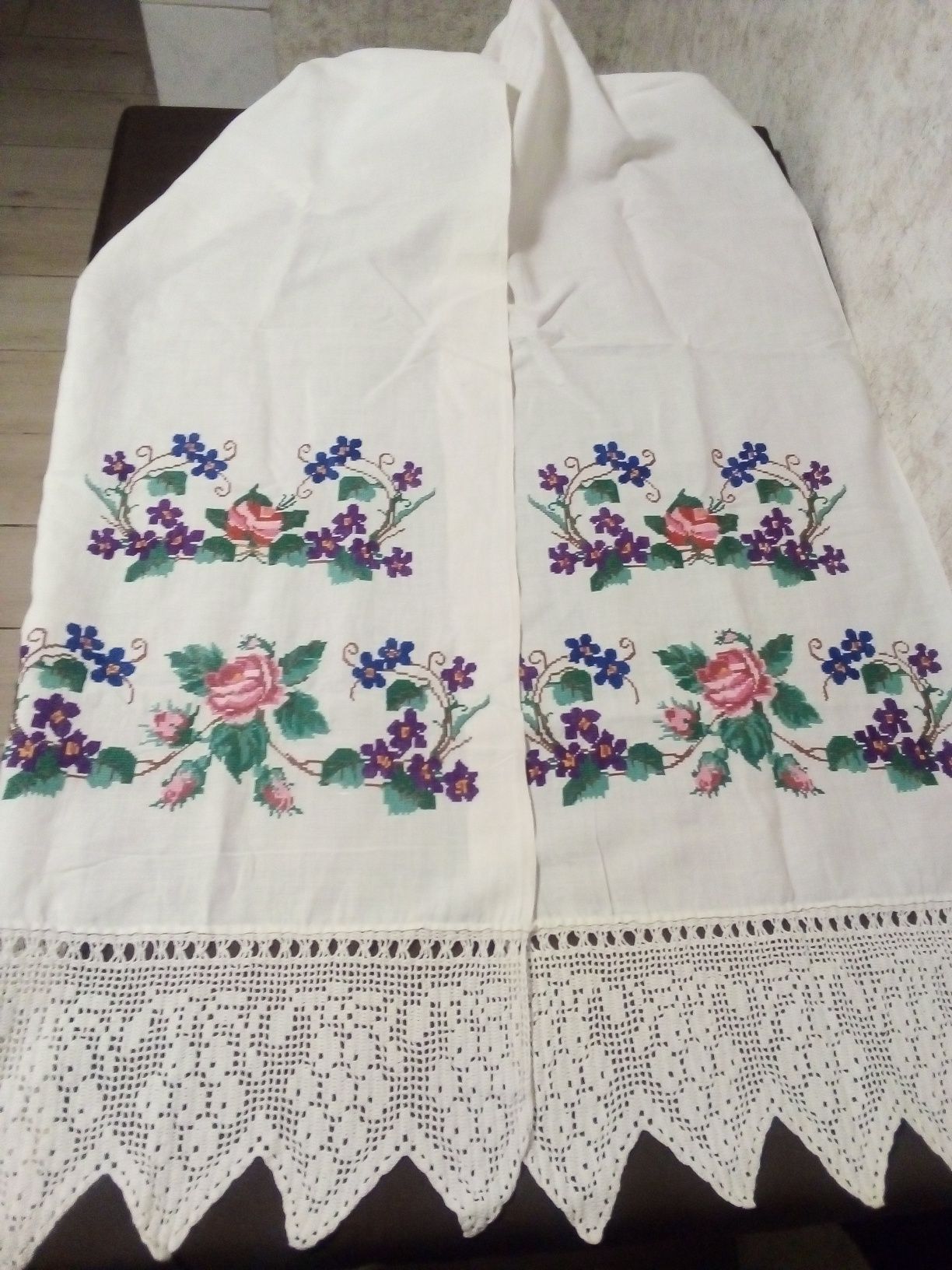 Рушник вишитий крестиком