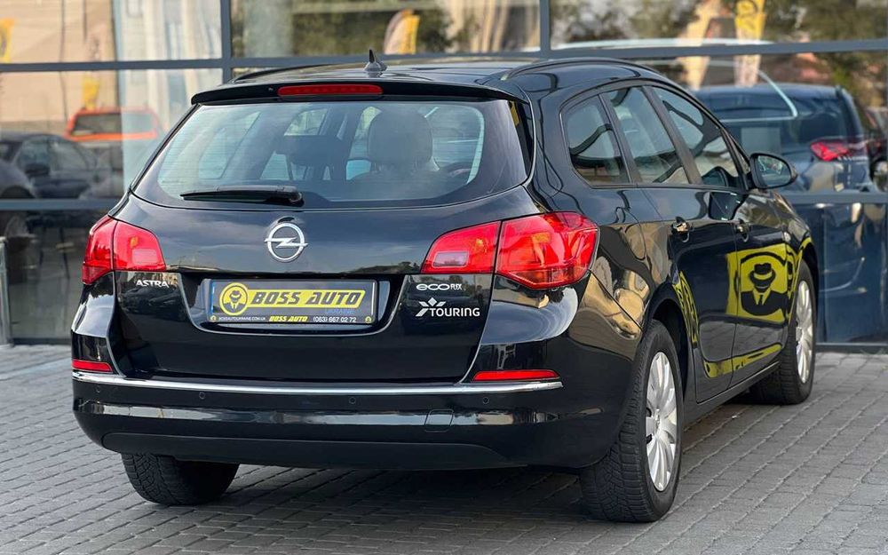 Opel Astra  2013