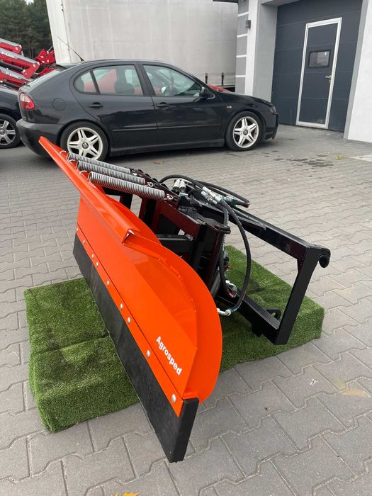 Pług do śniegu na spręzynach