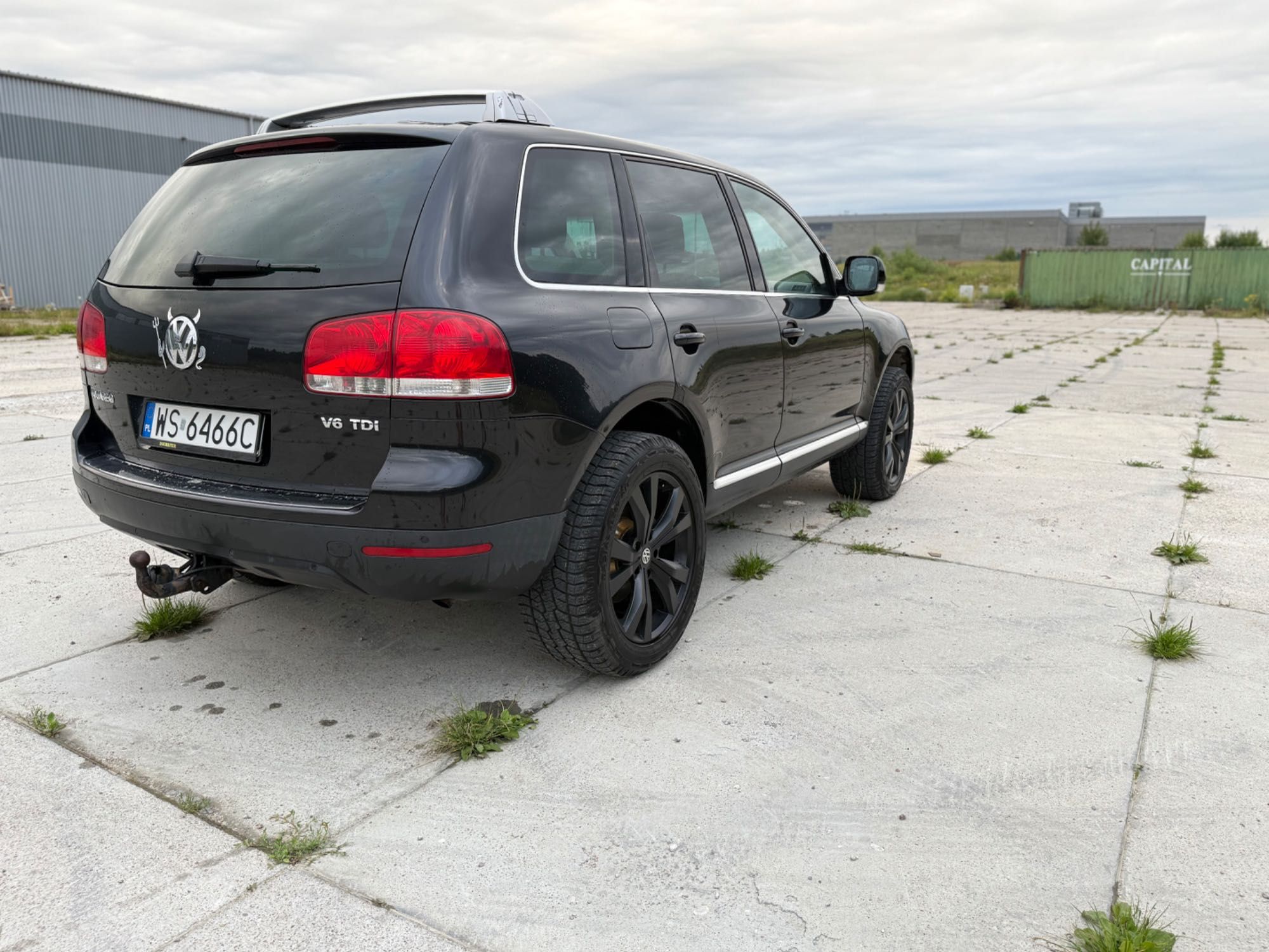 Sprzedam vw touareg  3,0 tdi zwykłe zawieszenie