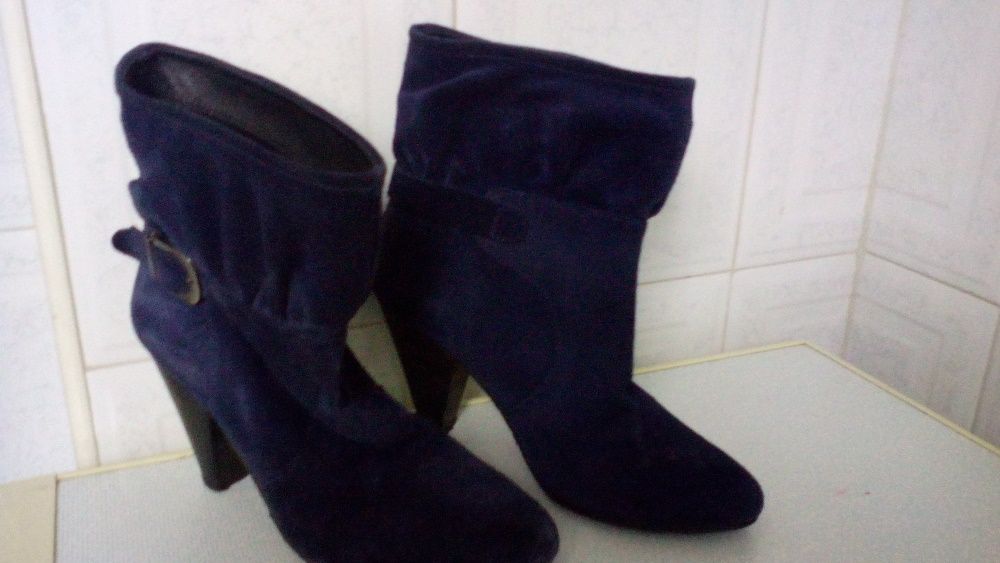 Botins azul escuro