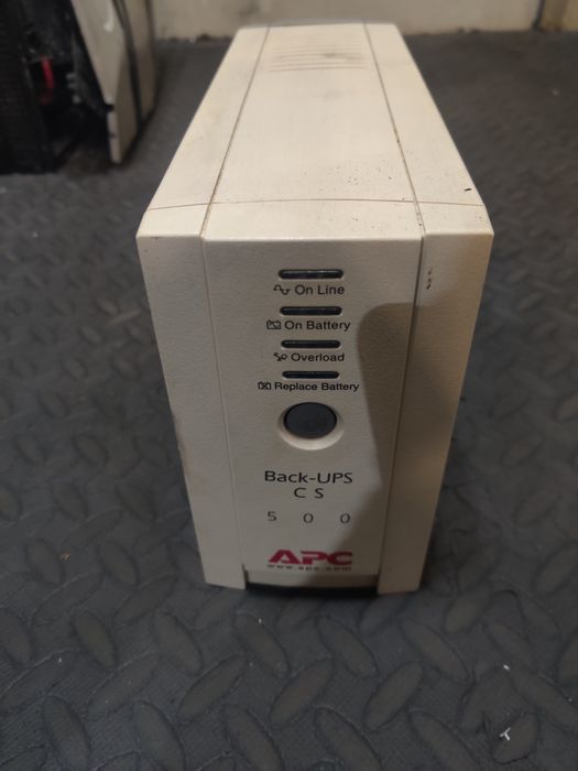 Безперебійник APC ups 500. Нова батарея
